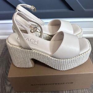 Women’s Chunky Platform Heeled Sandals Size 8 NWT